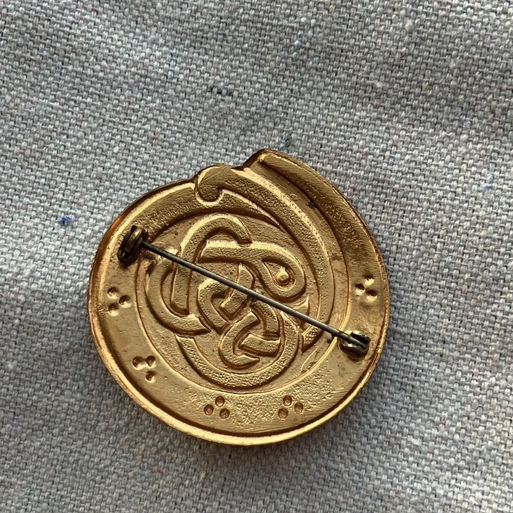 Vintage 1970s/80s Tara Ware Irish Celtic Enamel Bird Brooch Gold Tone